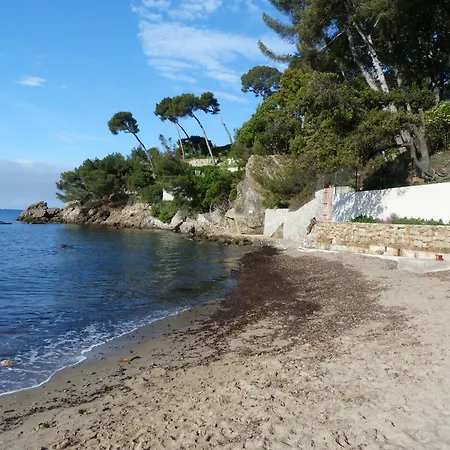 Au Centre Du Pradet Et A 15 Mn A Pied Des Plages Lägenhet *
